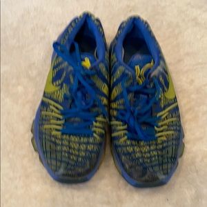 KD boys sneakers